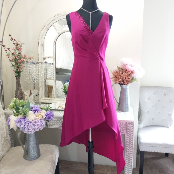 BCBGMaxAzria Dresses & Skirts - 🍒NWT🍒 BCBGMAXAZRIA SATIN FUCHSIA DRESS